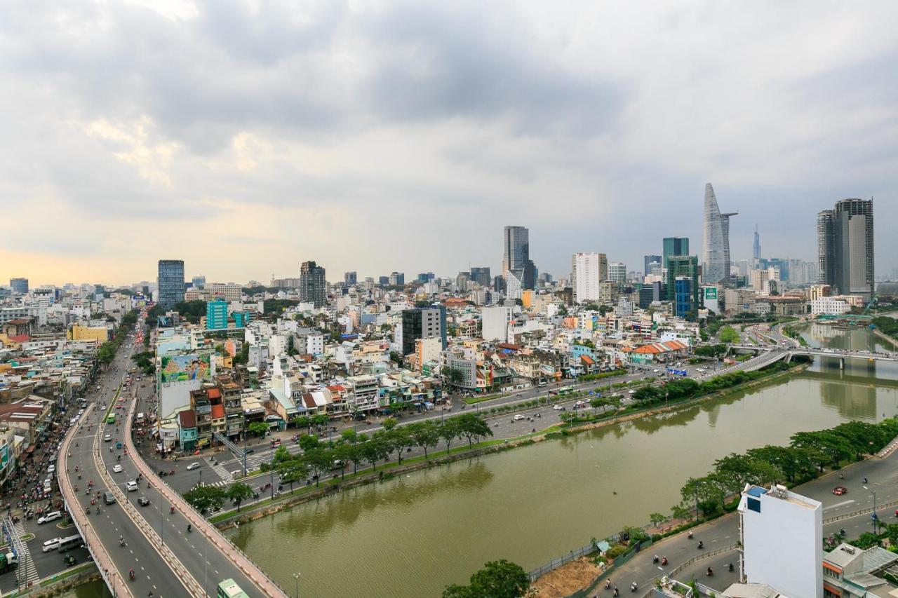 Yo'S Homes Rivergate Apartment Infinity Pool Near District 1 Thành Pho Ho Chí Minh Esterno foto