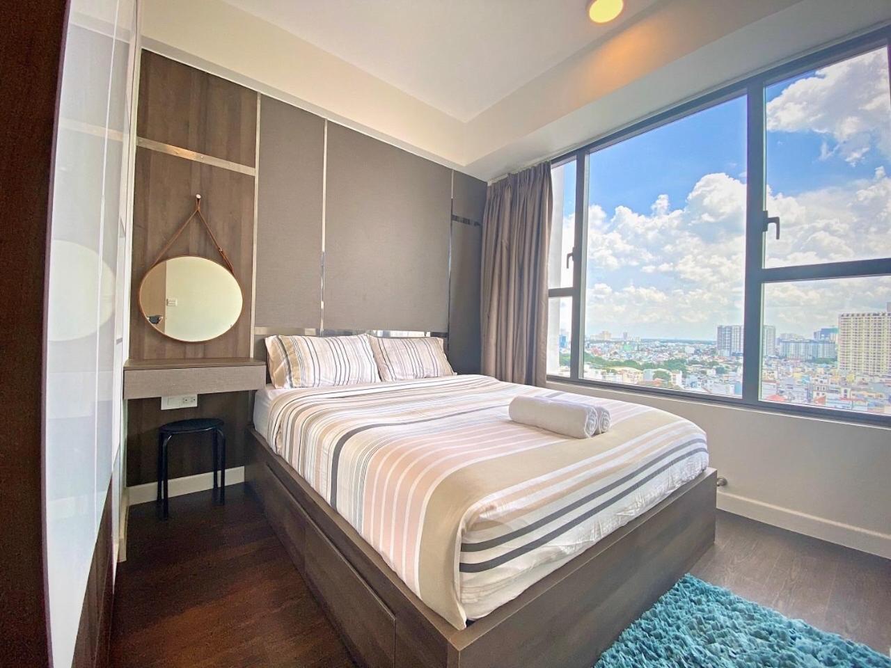 Yo'S Homes Rivergate Apartment Infinity Pool Near District 1 Thành Pho Ho Chí Minh Esterno foto