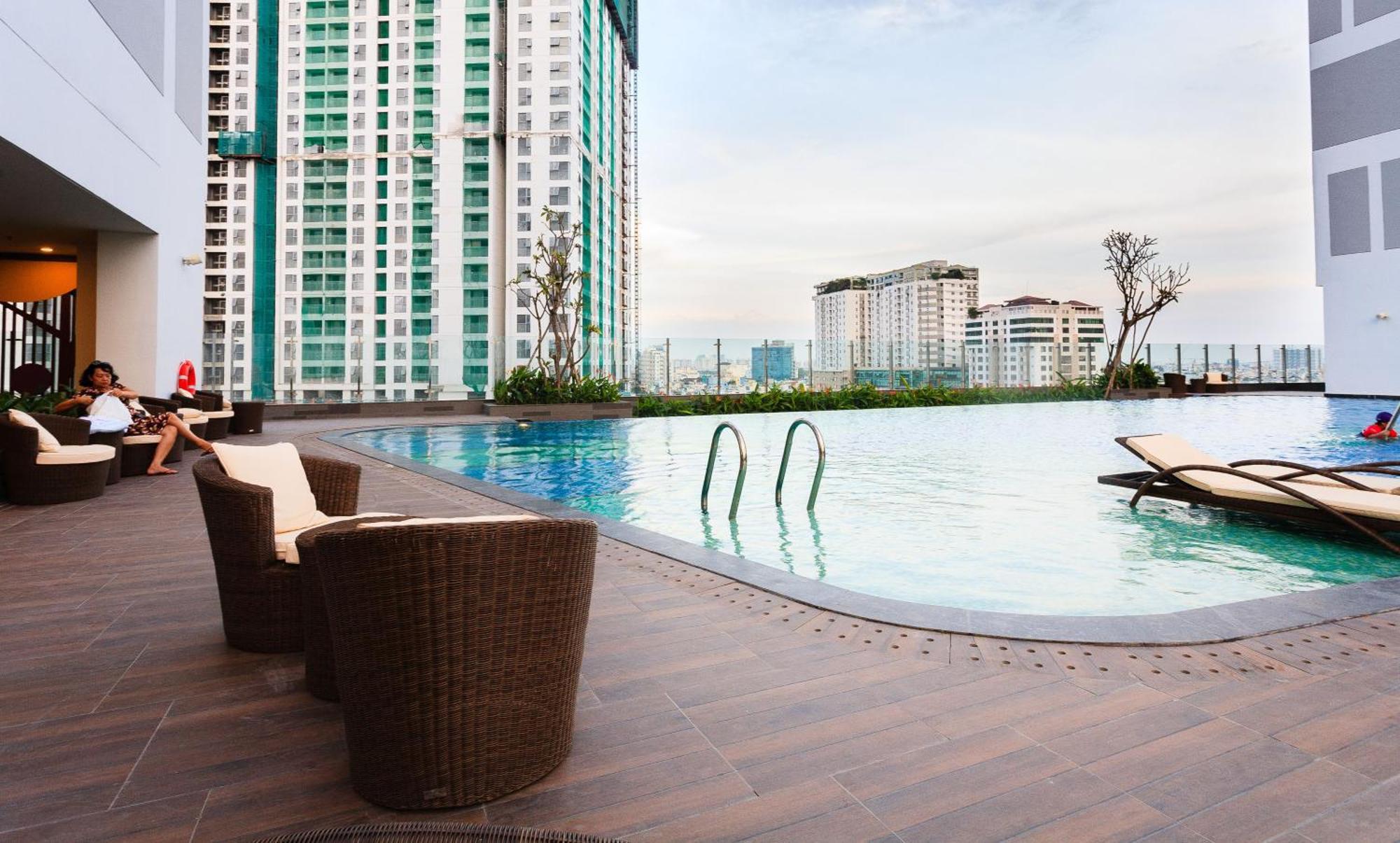 Yo'S Homes Rivergate Apartment Infinity Pool Near District 1 Thành Pho Ho Chí Minh Esterno foto